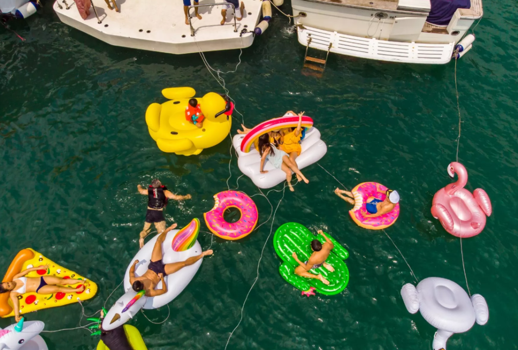 Junk Boat Party Packages Galore!
