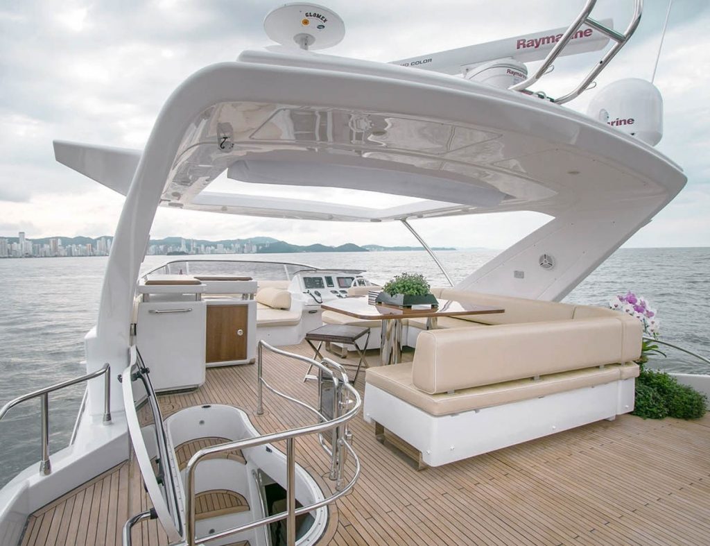  Exterior Design of Luxury Yacht 